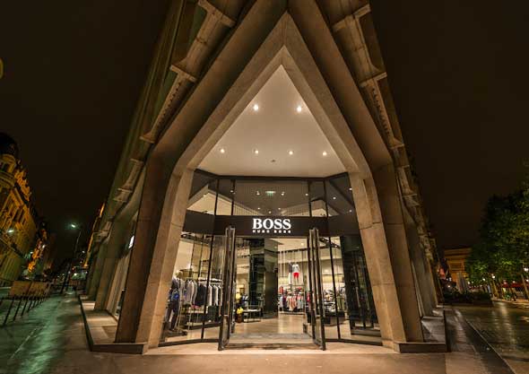 HUGO BOSS flagship store Parigi
