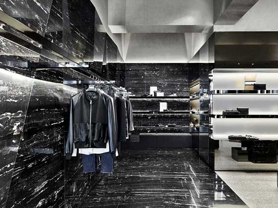 Les Hommes entrusted the project design for its boutique to Piuarch 