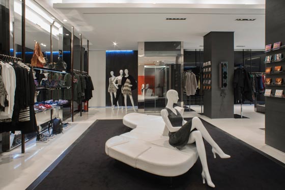 GIO MORETTI’S Boutique, Milan. | AN Shopfitting Magazine